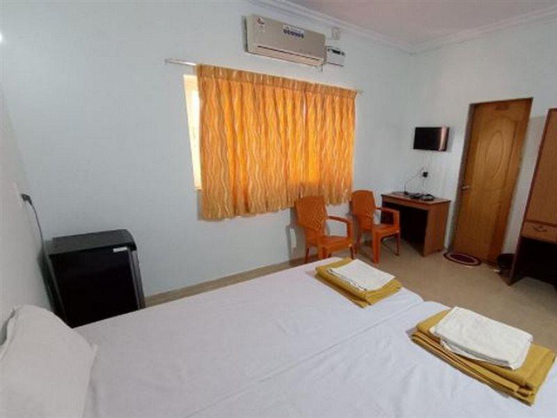 Spot On 39618 El Paso Hotel Arambol Bagian luar foto
